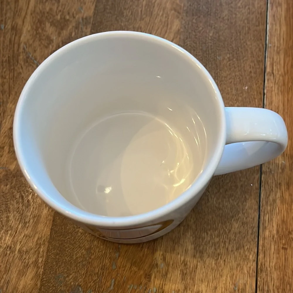 Williams Sonoma initial mug P white/gold metallic